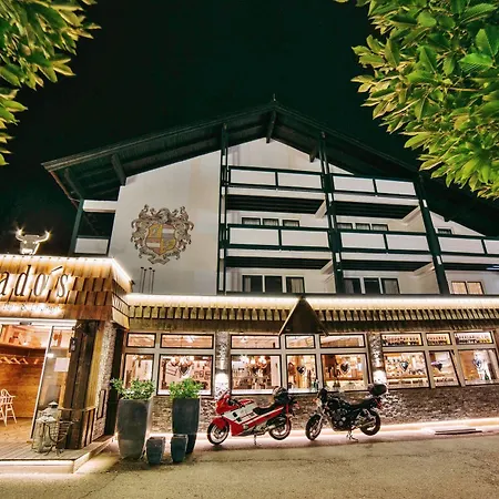 Almhof Kitzlodge - Alpine Lifestyle Hotel Kirchberg in Tirol