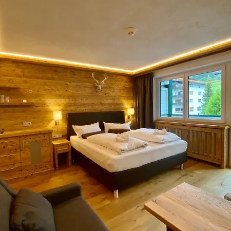 Almhof Kitzlodge - Alpine Lifestyle Hotel