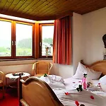 Almhof Kitzlodge - Alpine Lifestyle