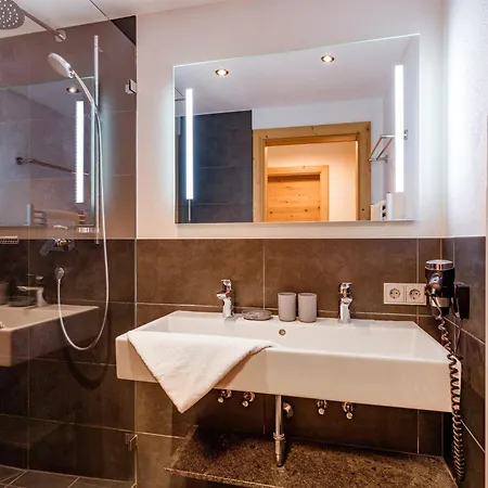 Hotel Almhof Kitzlodge - Alpine Lifestyle