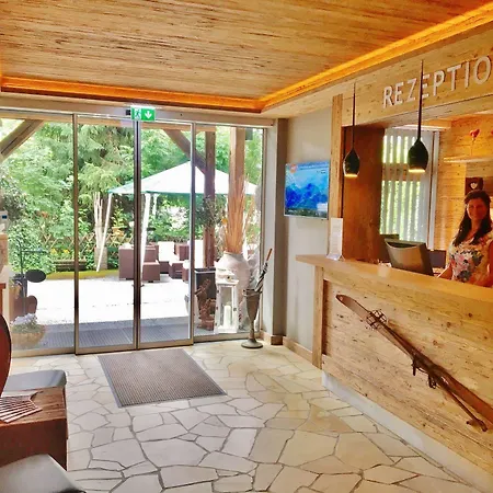 Hotel Almhof Kitzlodge - Alpine Lifestyle Kirchberg in Tirol