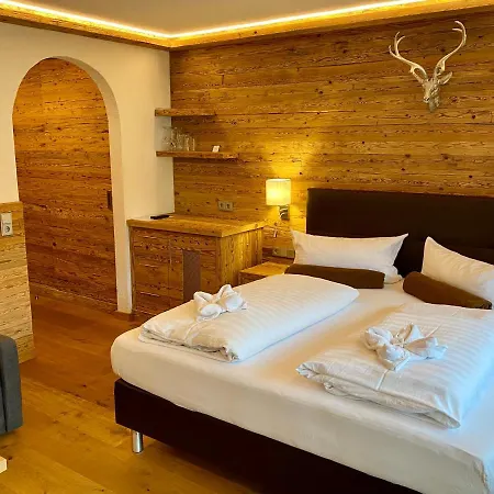 Almhof Kitzlodge - Alpine Lifestyle 3*